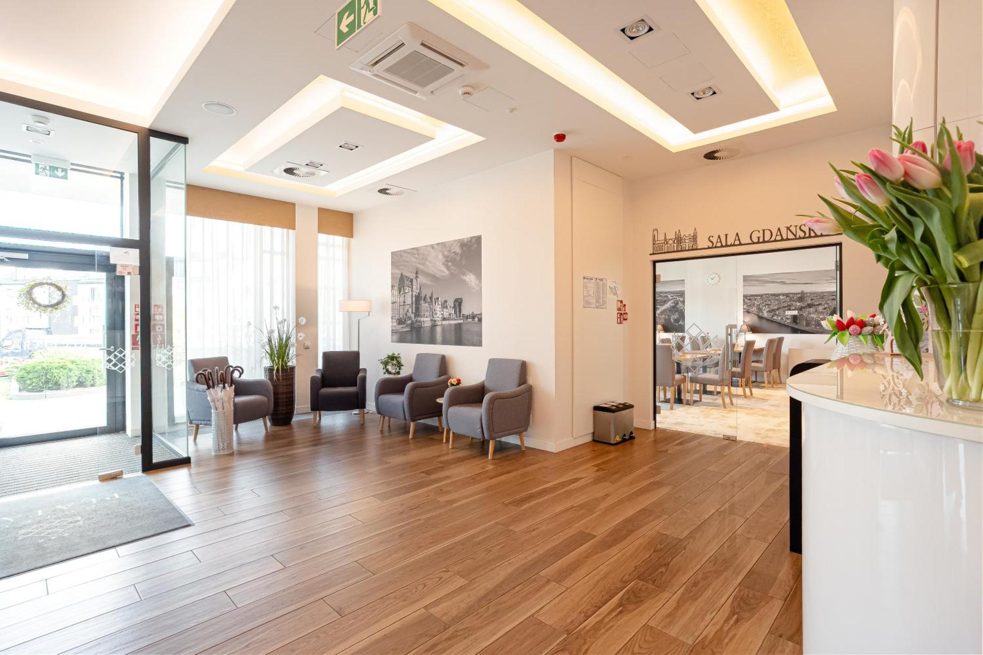 Hotel Platan غدانسك المظهر الخارجي الصورة